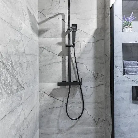 Luxury Ekstaza * Salona